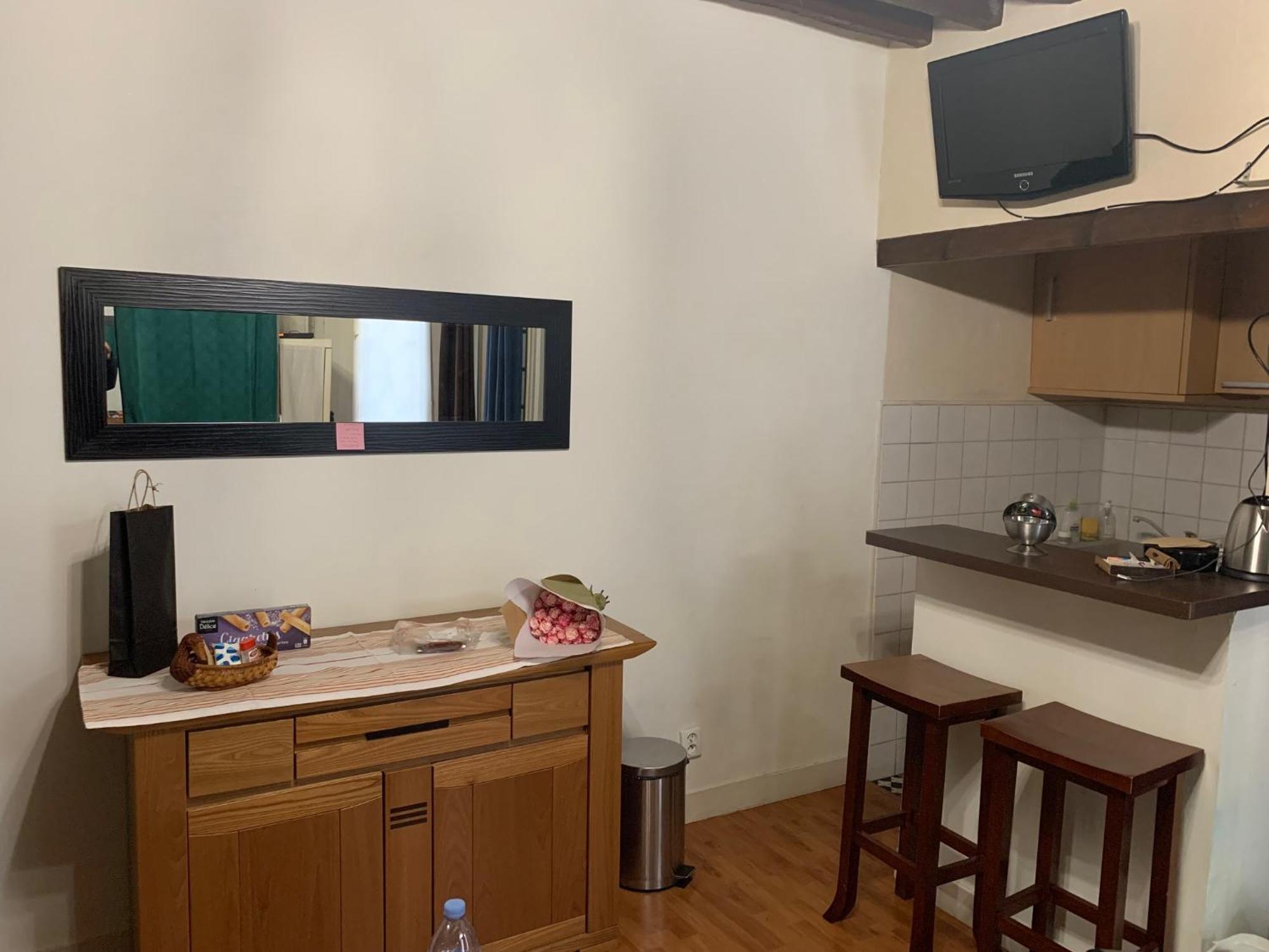 Appartement Design Champ De Mars, 2 Pieces Quartier Tour Eiffel Paris Exterior photo