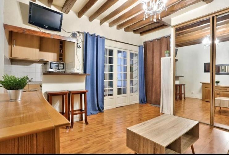 Appartement Design Champ De Mars, 2 Pieces Quartier Tour Eiffel Paris Exterior photo
